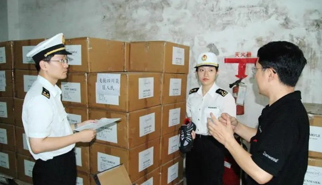 如何降低清关手续中的延误与成本