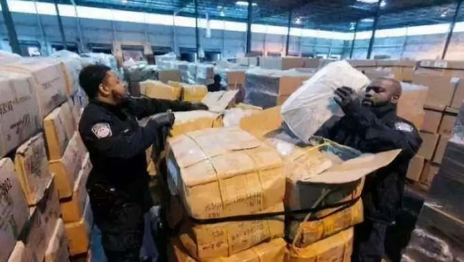 如何快速通过美国各大港口的清关检查.jpg