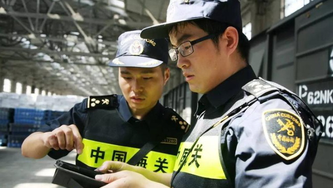 为什么选择美国海关认证报关行对进出口很重要.jpg